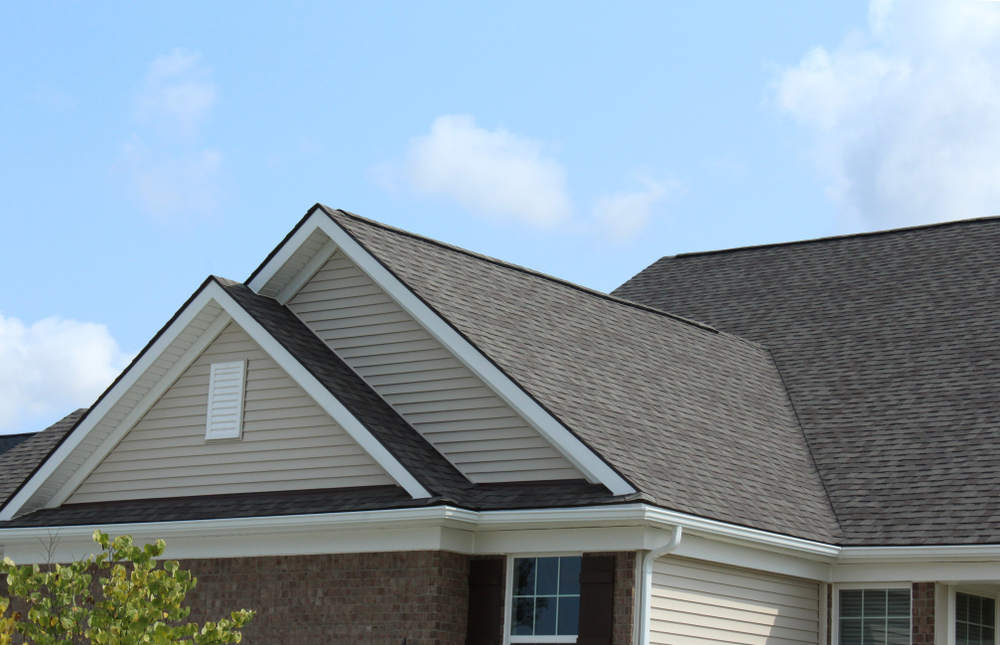 Reverse,Double,Gable,Close,Up,On,Residential,Home.,Roof,Line