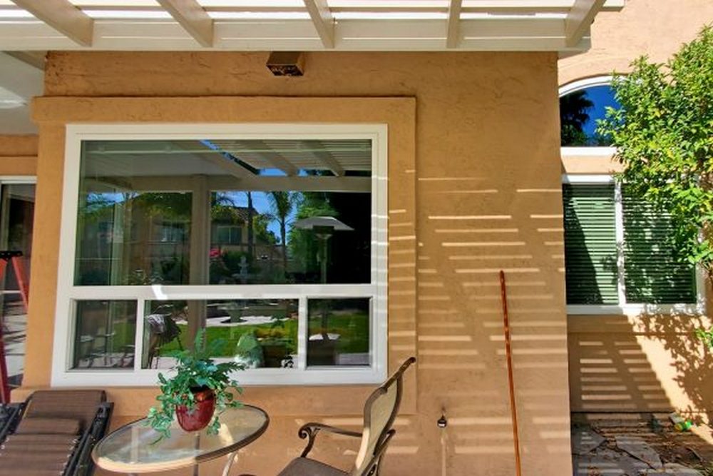 Choosing Vinyl Replacement Windows for Long-Lasting Performance
